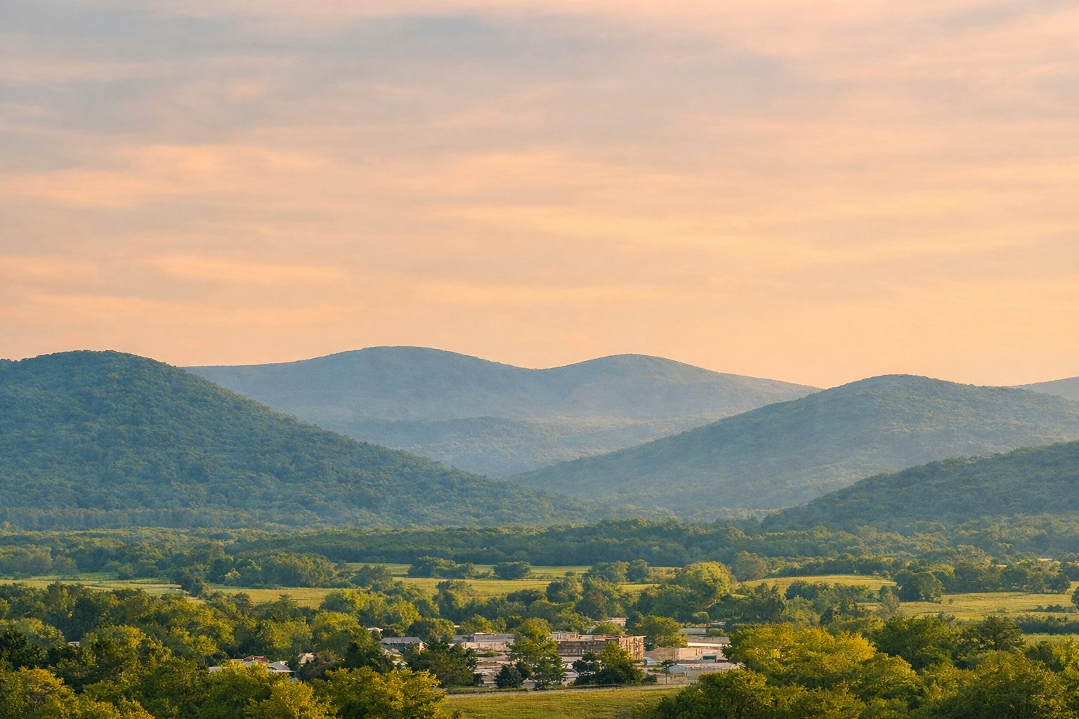 Pikeville_MountainScene